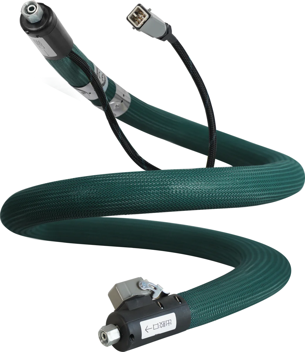 Braided hose with fitted connections